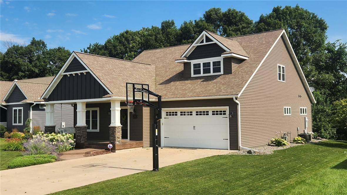 3426 Creek Ridge DR, Eau Claire, WI 54703