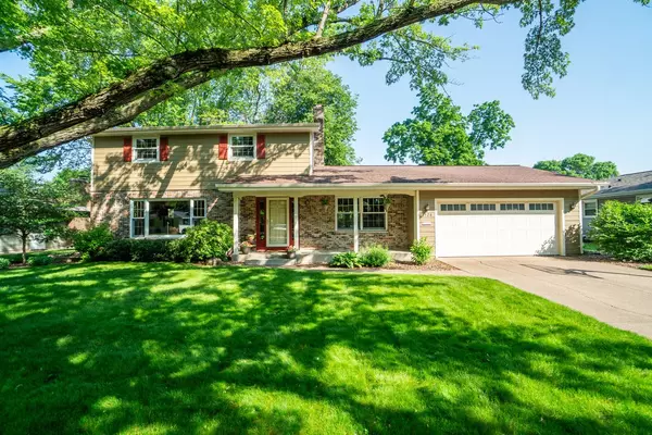 1320 Bradley AVE, Eau Claire, WI 54701