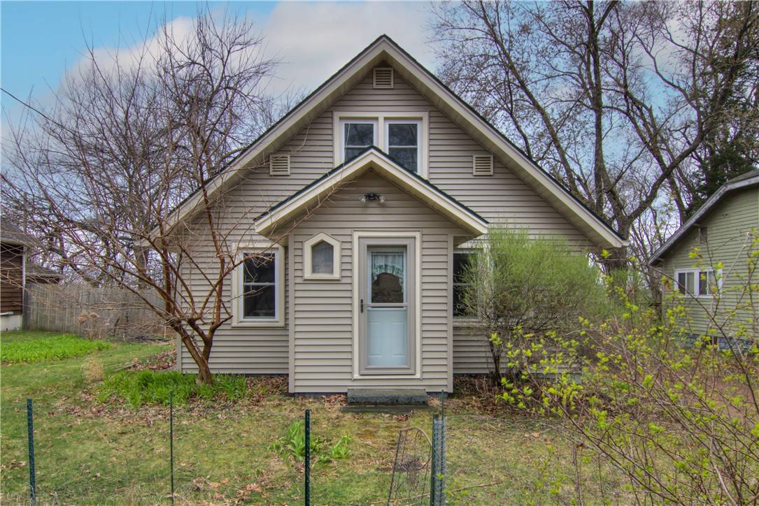 2511 Somona Pkwy, Eau Claire, WI 54703