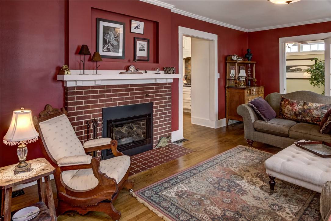 Eau Claire, WI 54701,416 Mckinley AVE
