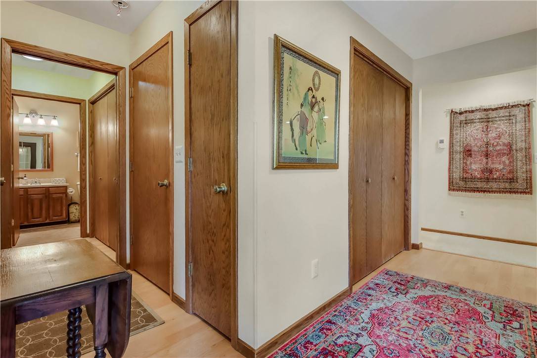 Eau Claire, WI 54701,3375 Southgate CT