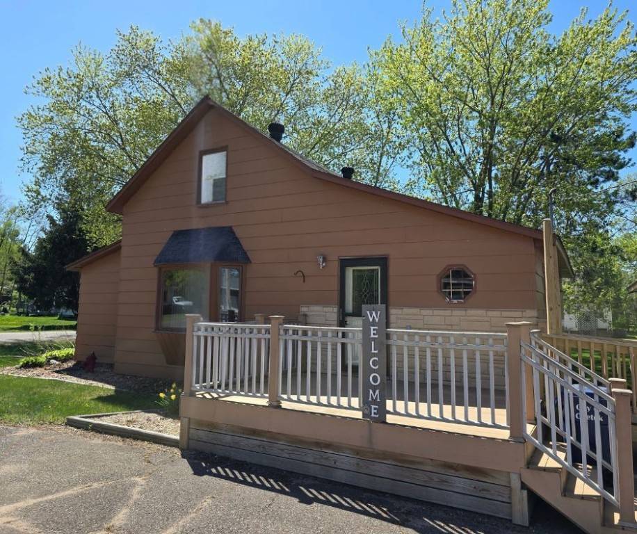 Chetek, WI 54728,602 Tainter ST