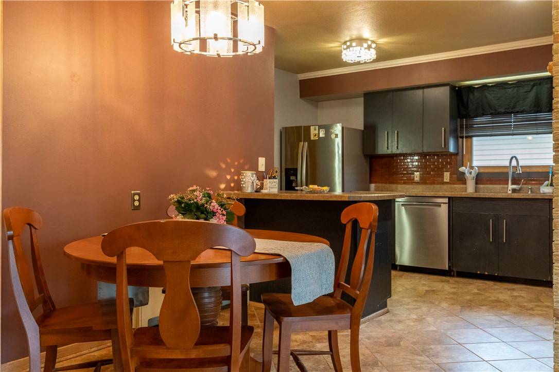 Eau Claire, WI 54701,2126 Hogeboom AVE
