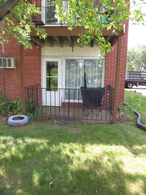 Eau Claire, WI 54701,2805 Thomas DR #F1