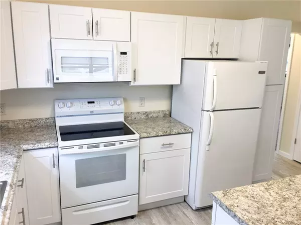 Menomonie, WI 54751,402 12th AVE W #1
