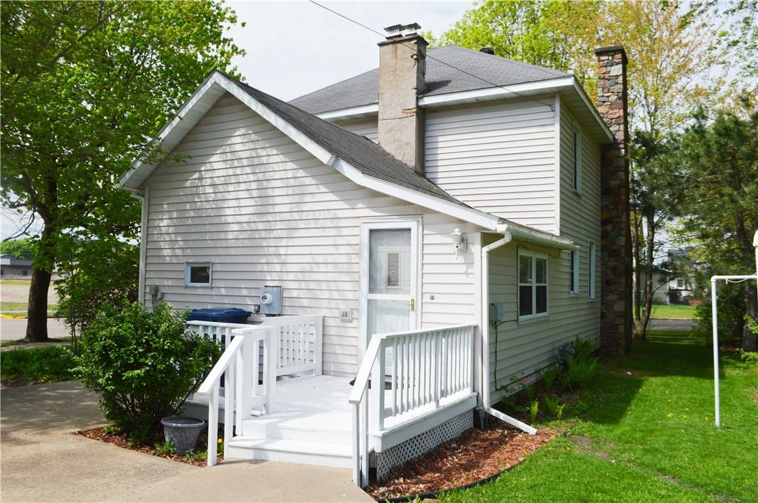 422 MOORE ST, Chetek, WI 54728