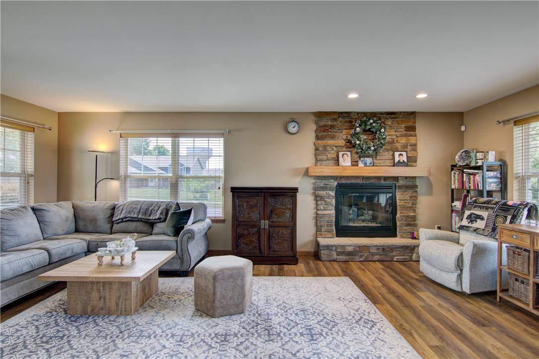 Eau Claire, WI 54703,3102 County Farm RD