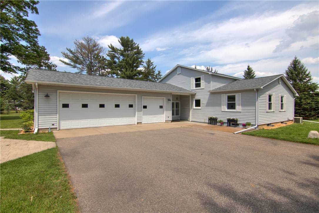 Eau Claire, WI 54701,S8125 Michael DR