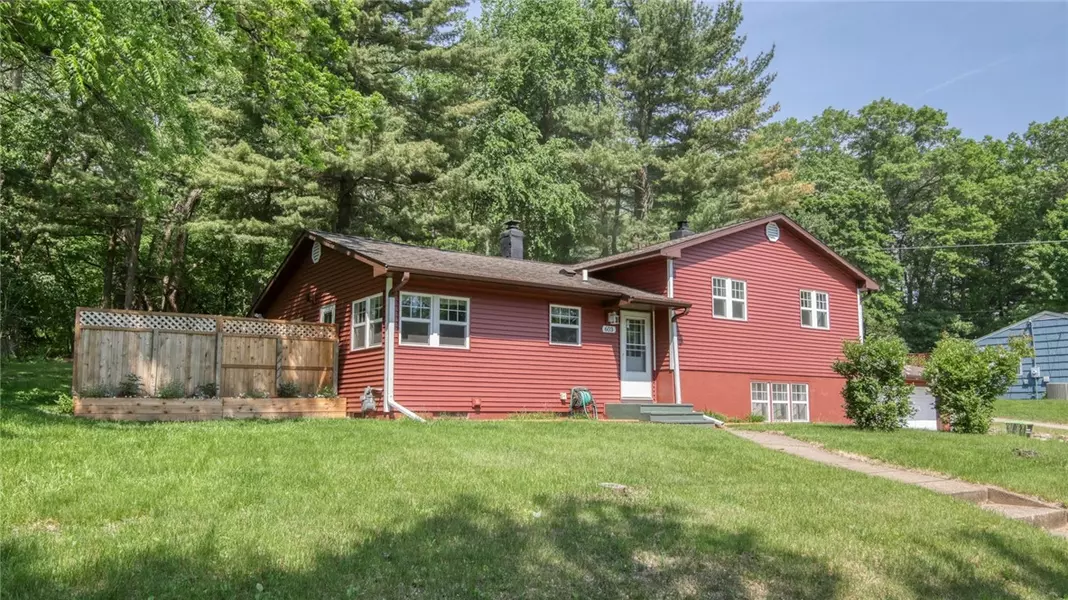 603 SE 15th ST, Menomonie, WI 54751