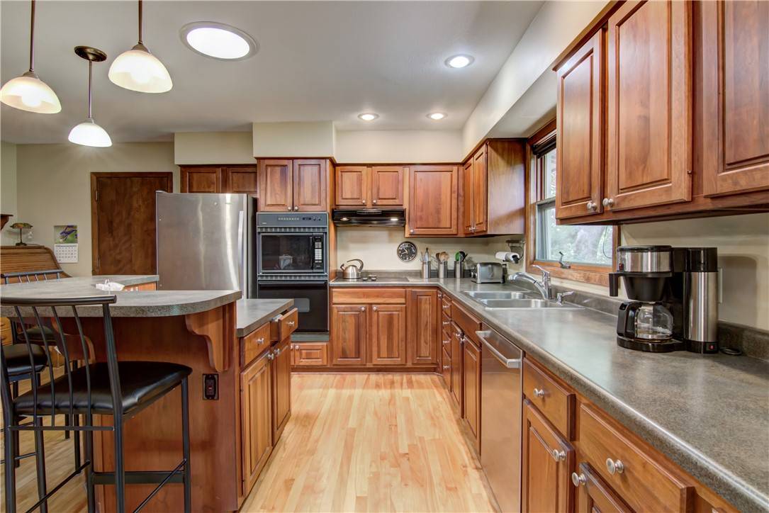 Menomonie, WI 54751,715 River Heights RD SW