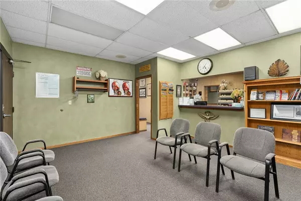 Eau Claire, WI 54701,824 S Hastings WAY