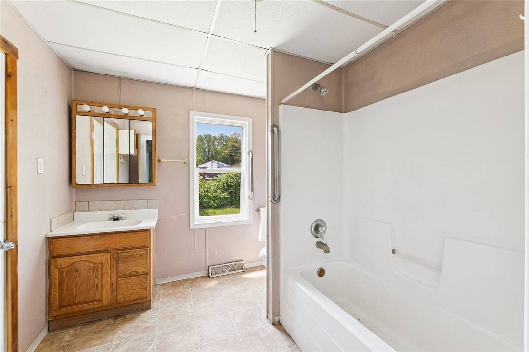 Melrose, WI 54642,W16121 State Hwy 54