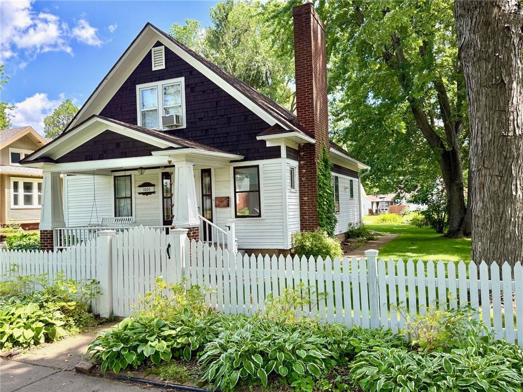 Menomonie, WI 54751,1020 Stout ST