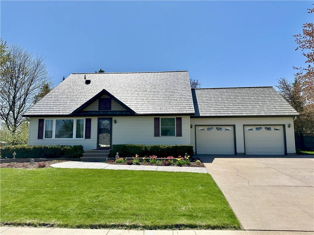 410 E Roosevelt AVE, Fall Creek, WI 54742