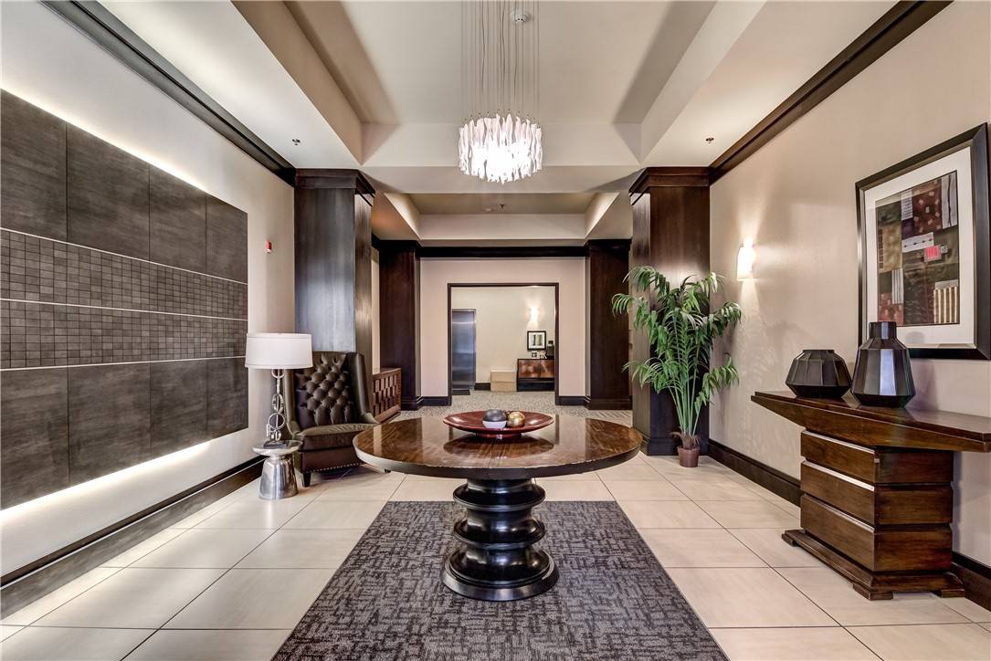 Eau Claire, WI 54701,401 Pinnacle WAY #405