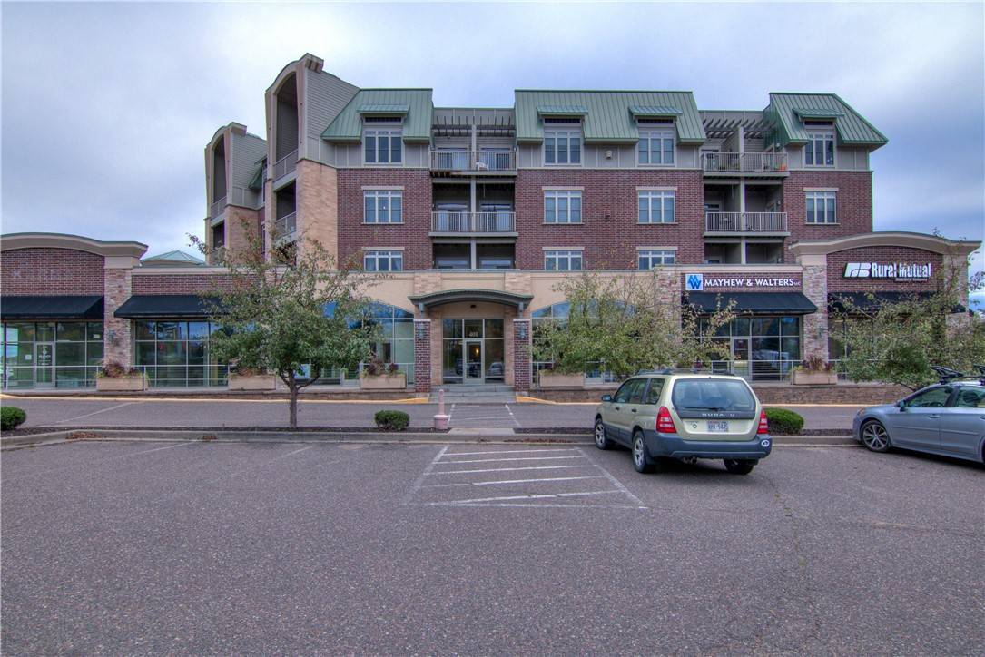 Eau Claire, WI 54701,401 Pinnacle WAY #315