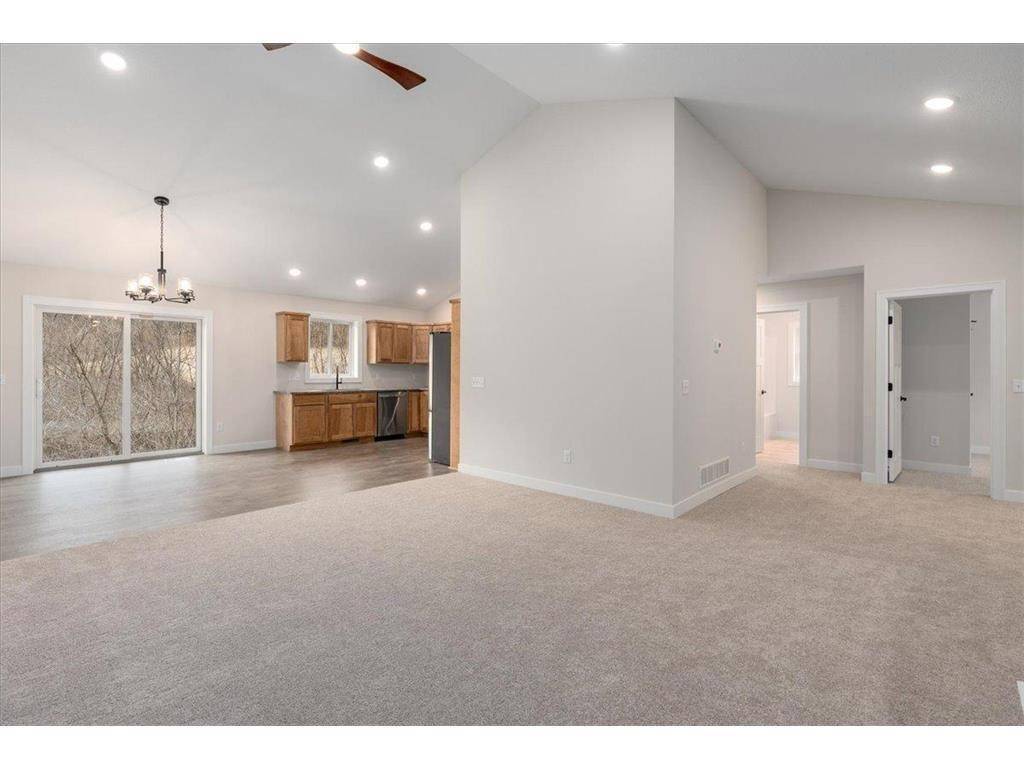 Alma, WI 54610,S1546 Shawnee DR #A