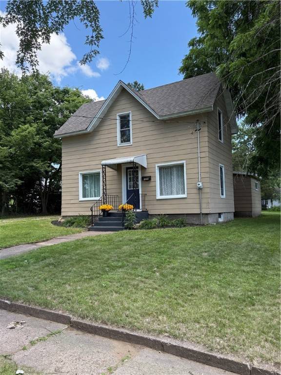 1314 E 11th Street, Menomonie, WI 54751