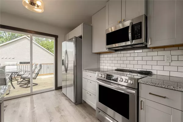 Eau Claire, WI 54703,934 Daisy Lane