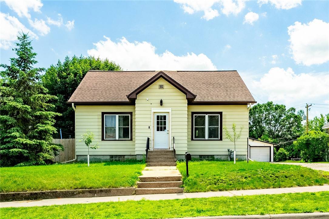 119 W Elm ST, Chippewa Falls, WI 54729