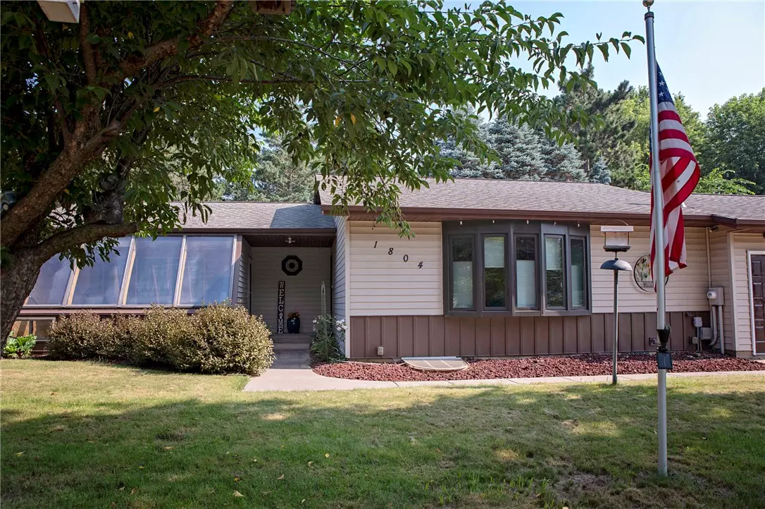 Eau Claire, WI 54701,1804 Bunker LN