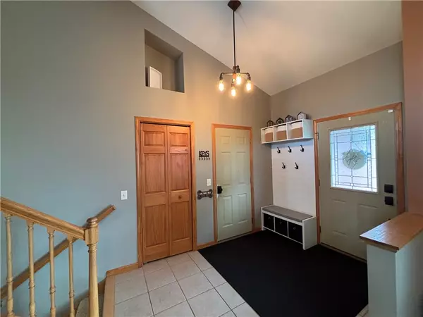 Eau Claire, WI 54703,3029 White Oak LN