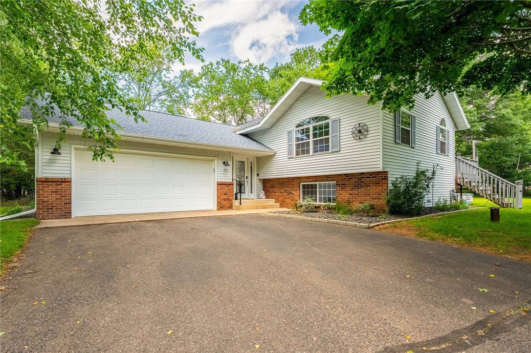 18480 N 67th AVE, Chippewa Falls, WI 54729