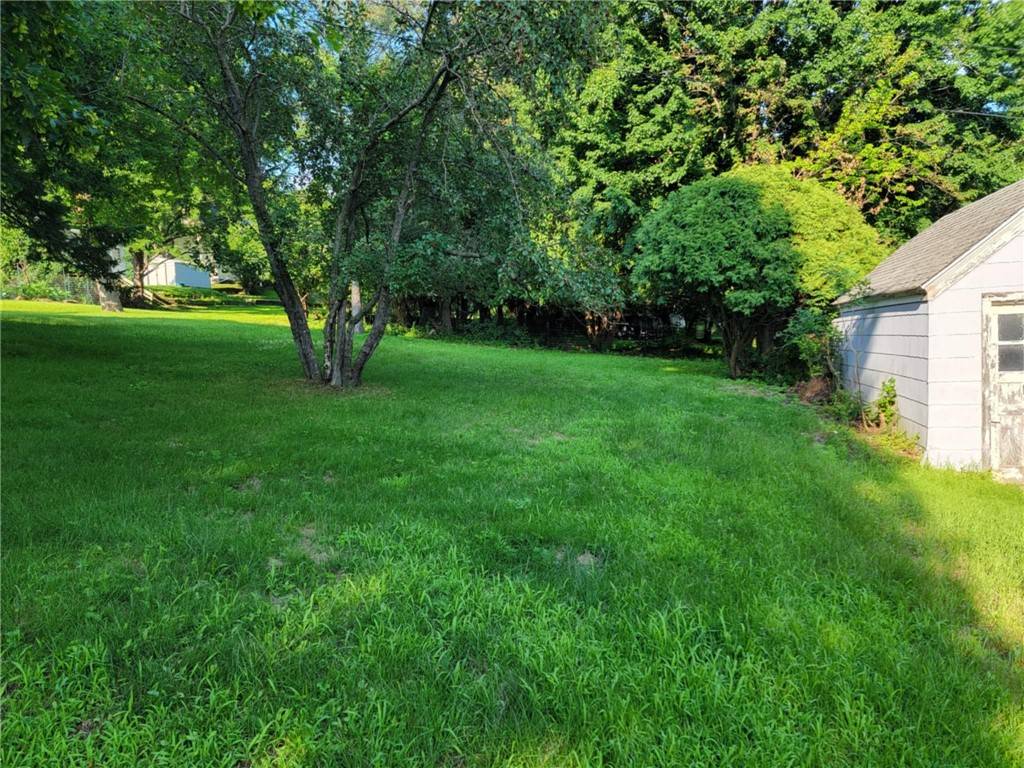 Menomonie, WI 54751,1203 13th AVE E