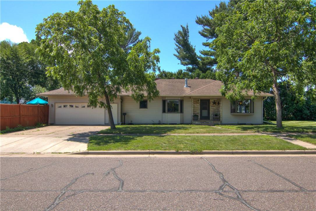 820 Governor ST, Chippewa Falls, WI 54729