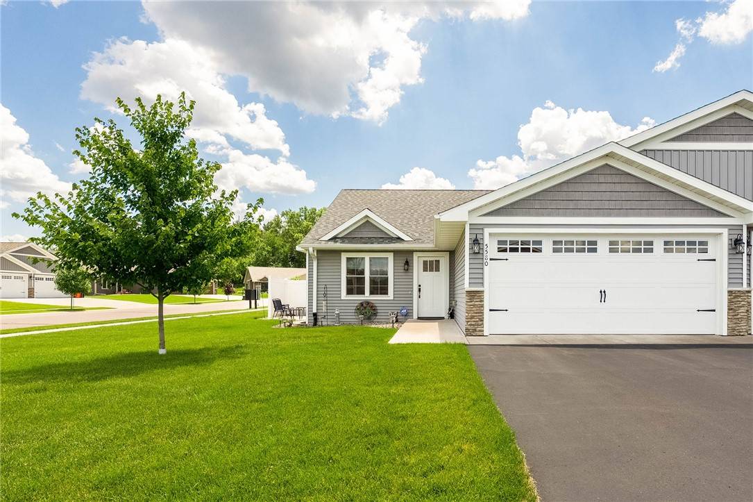 5580 Green Park DR, Eau Claire, WI 54703