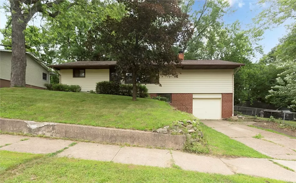 N303 N Holly AVE, Elk Mound, WI 54739