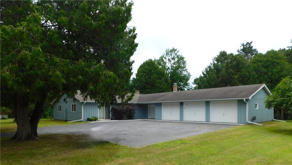 708 Phillips AVE E, Ladysmith, WI 54848