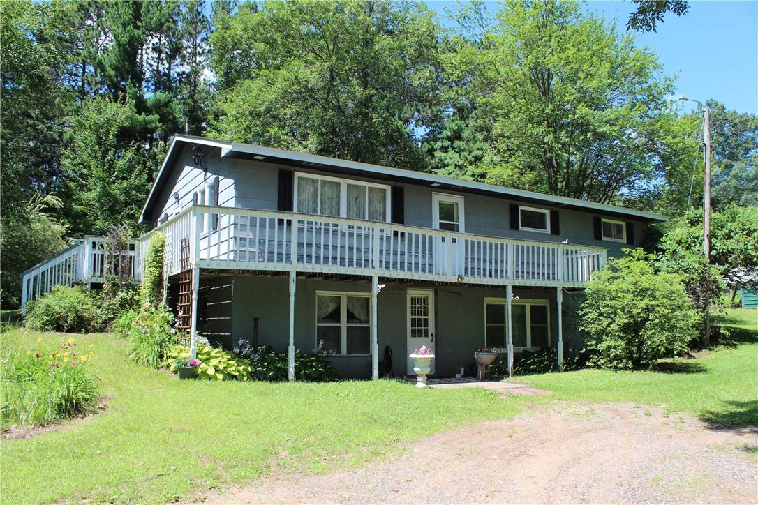 2067 State Hwy 87, St Croix Falls, WI 54024