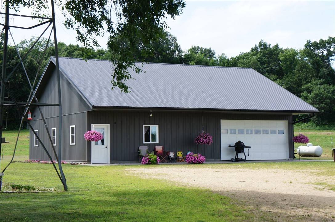 E6891 90th AVE, Mondovi, WI 54755