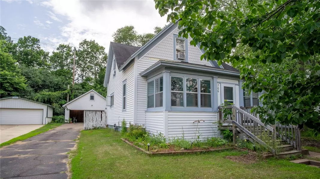 706 Talmadge ST, Eau Claire, WI 54701