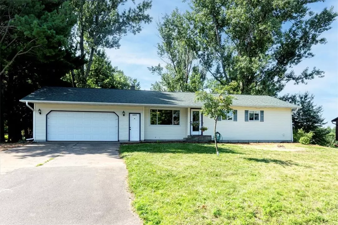 Menomonie, WI 54751,1402 16th AVE E