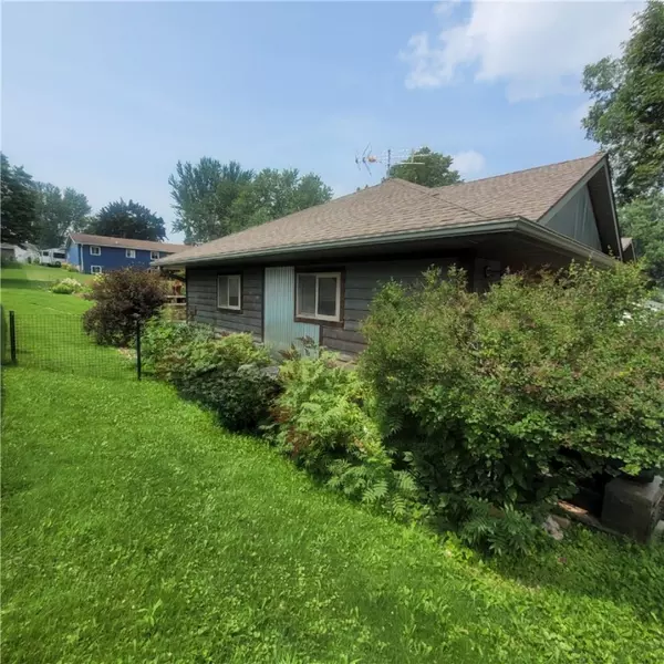 Neillsville, WI 54456,222 Ayers ST