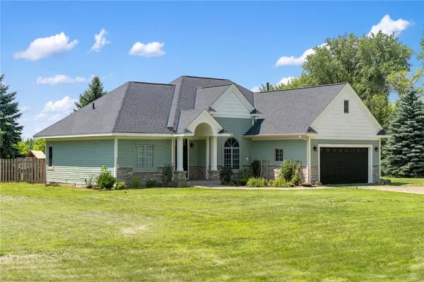 W11011 470th AVE, Prescott, WI 54021