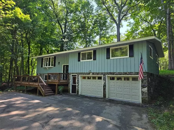 1230 Jeffrey BLVD, Cumberland, WI 54829