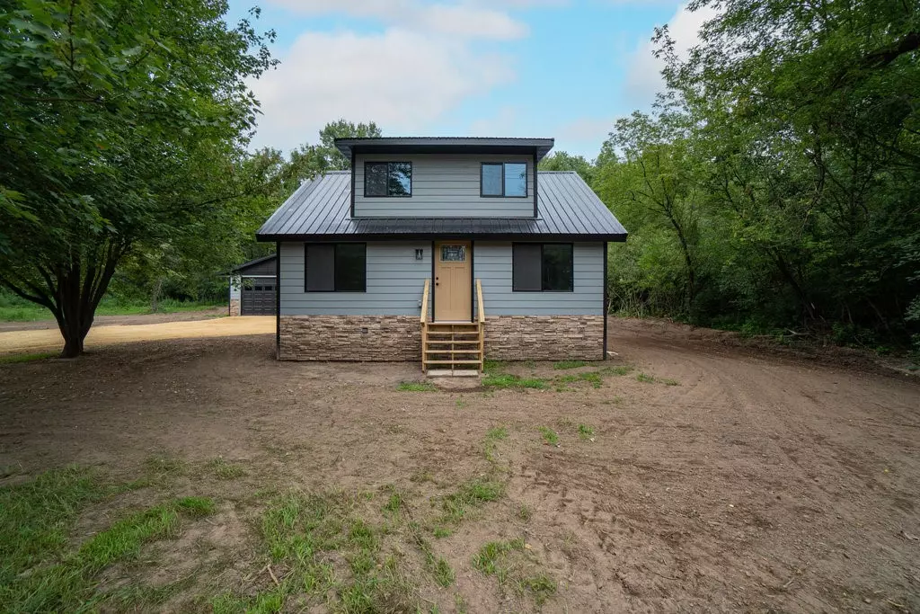 Eau Claire, WI 54703,5606 Olson DR