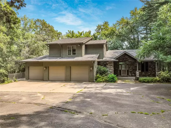 Eau Claire, WI 54701,5163 Shellamie DR