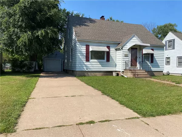 Eau Claire, WI 54703,316 Long ST