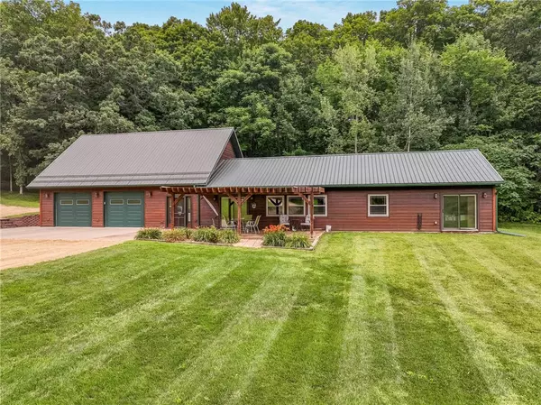 6156 N 370th ST, Menomonie, WI 54751