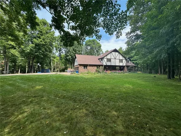 Ashland, WI 54806,2213 Maple LN