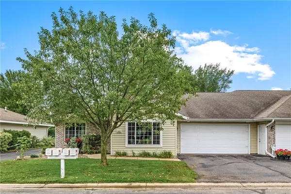 4431 E Robin Meadows Ln, Eau Claire, WI 54701