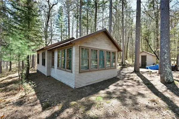 W 8096 Dunn Lake RD, Spooner, WI 54801