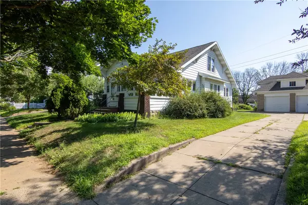 1011 6th AVE, Eau Claire, WI 54703
