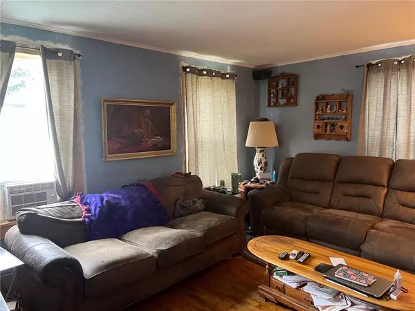 Augusta, WI 54722,819 W Lincoln ST