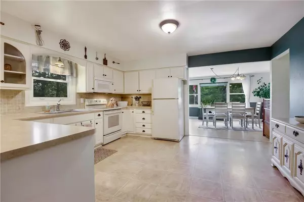 Cadott, WI 54727,28091 Hwy X