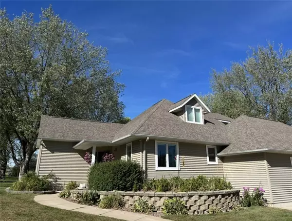 521 Pine PL, Rice Lake, WI 54868